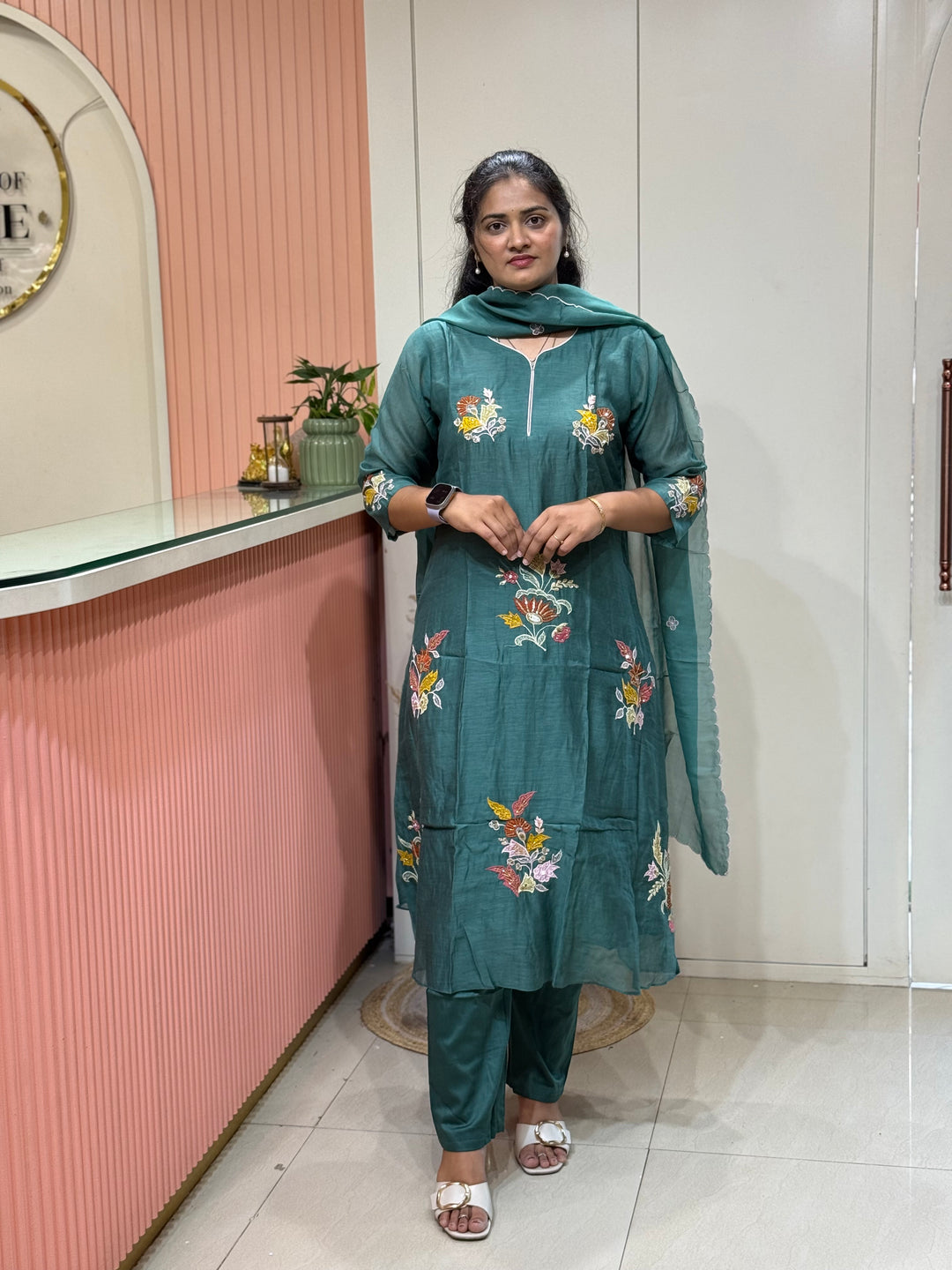 Pure Banarasi Mul Chanderi 3 Pcs Kurti set and Hand Embroidery work| R218