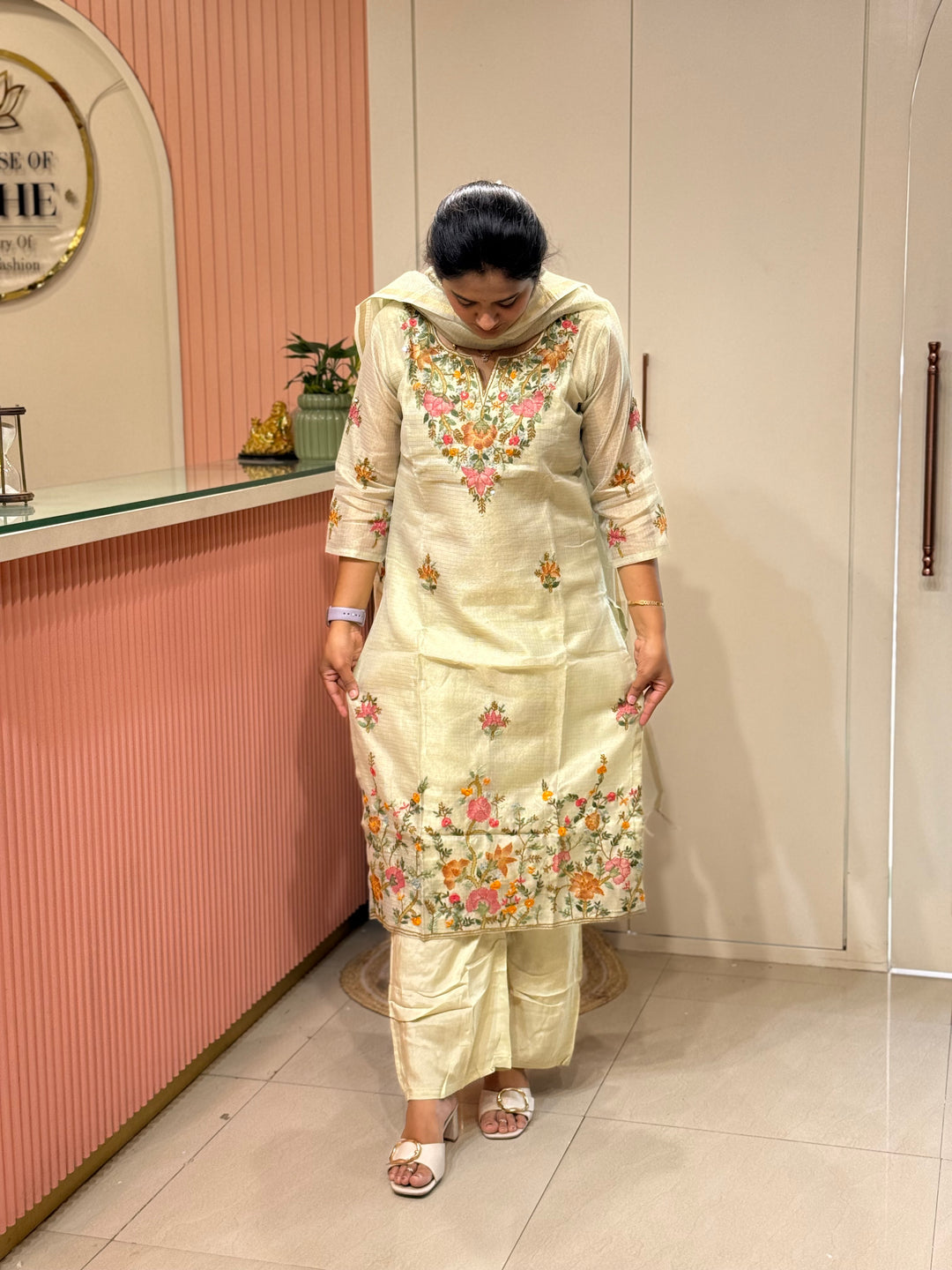 Zari Kota fabric with Hand Embroidery work (Cotton Lining) | R179