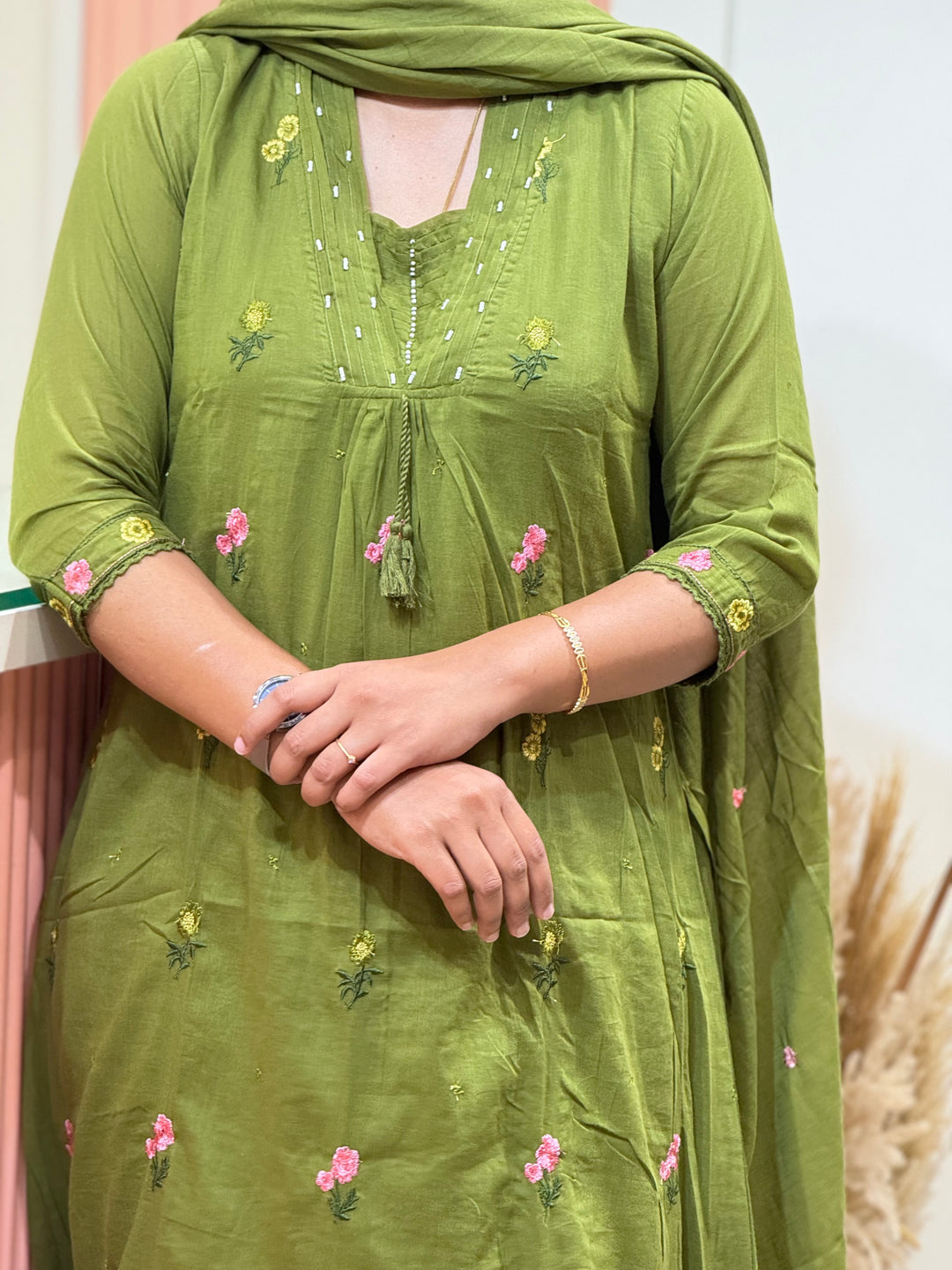 Mul Cotton Beautiful Embroidery work, cotton Lining  | R176￼