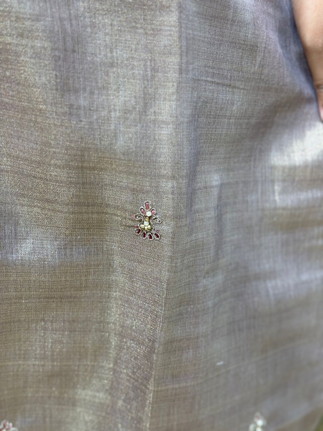 Kanjivaram Tissue Collection | Handwork Yoke | Full-Length Dupatta | R228