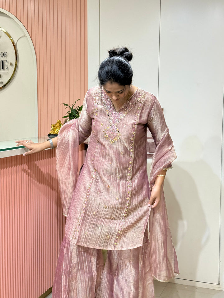 Shimmer Crush Tissue Fabric (salsa) Handwork 𝗦𝘂𝗶𝘁 𝗔𝗿𝗿𝗶𝘃𝗲𝗱 | R148