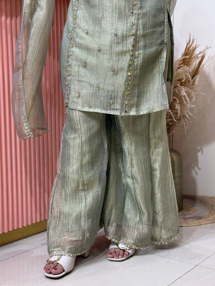 Shimmer Crush Tissue Fabric (salsa) Handwork 𝗦𝘂𝗶𝘁 𝗔𝗿𝗿𝗶𝘃𝗲𝗱 | R148