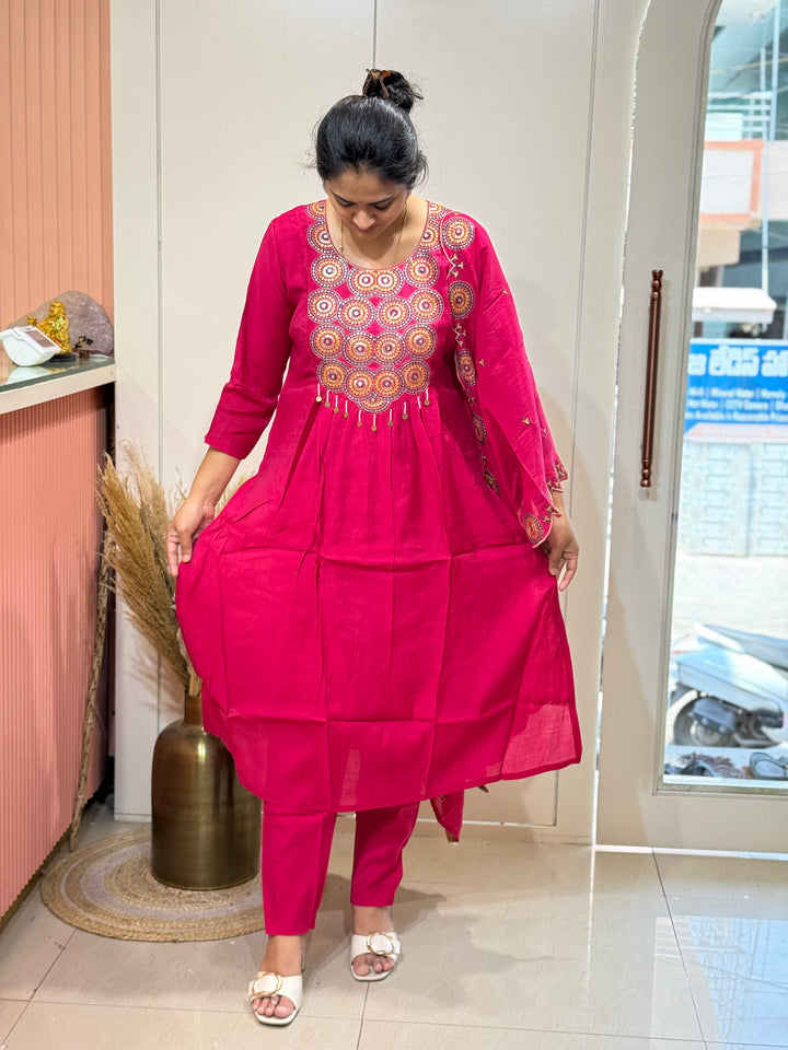 Mul Chanderi Elegant 3 Pc Suit Collection – RADHE76