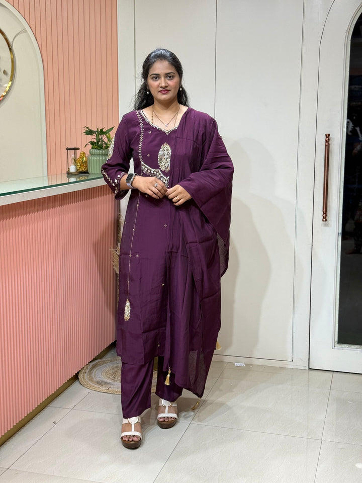 Coral Mul Chanderi with Cut Dana Work | R206
