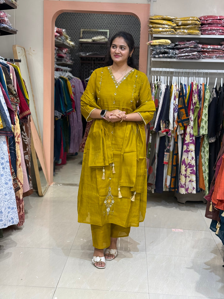 Mul Chanderi Silk 3 Pc Kurta Set | Party Wear| R138