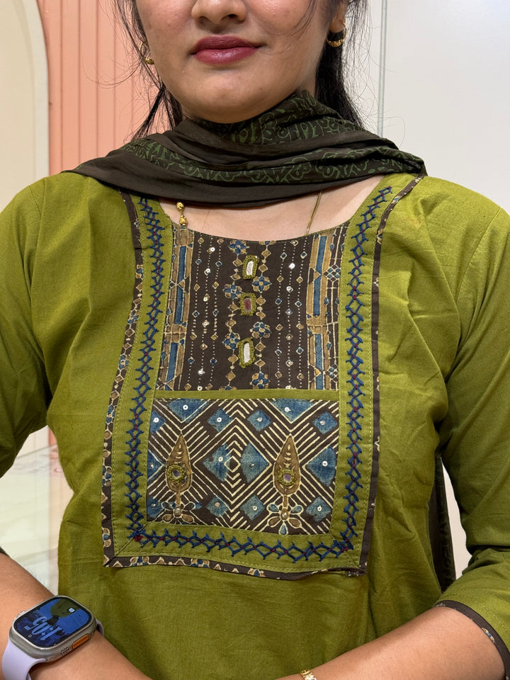Pure Cotton Collection With Front &amp; Back Patchwork | R210