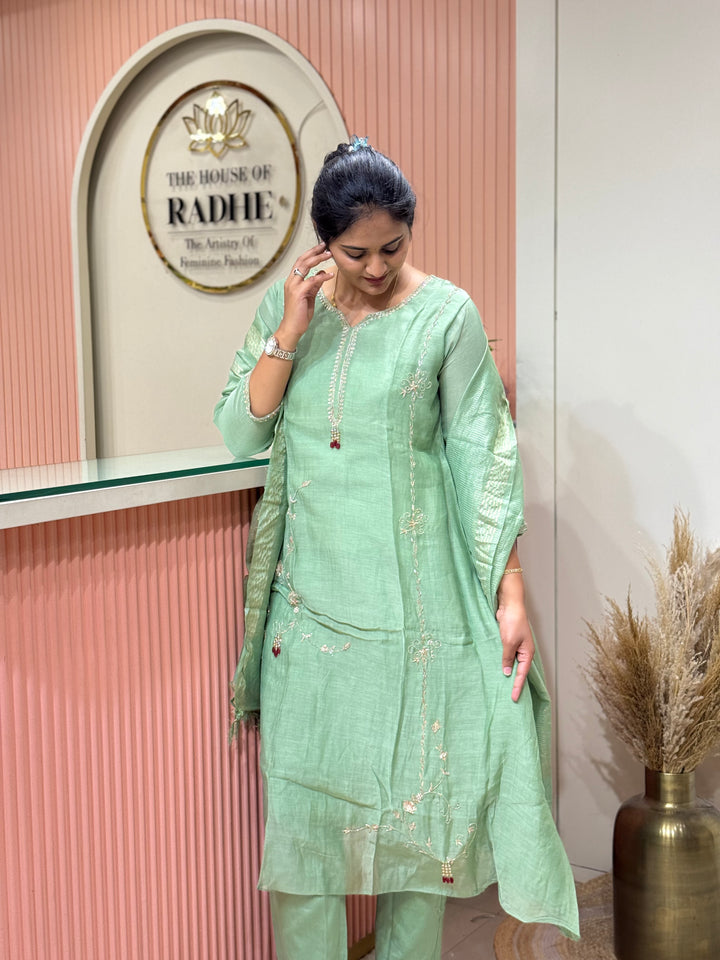 Pure Banarasi Mul Chanderi with Cotton Lining | R218