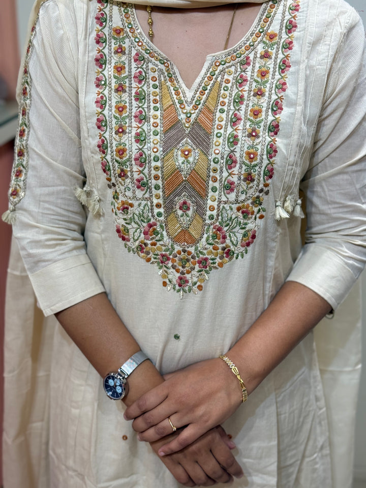 Mulmul Cotton New Collection With Embroidery Work | R190