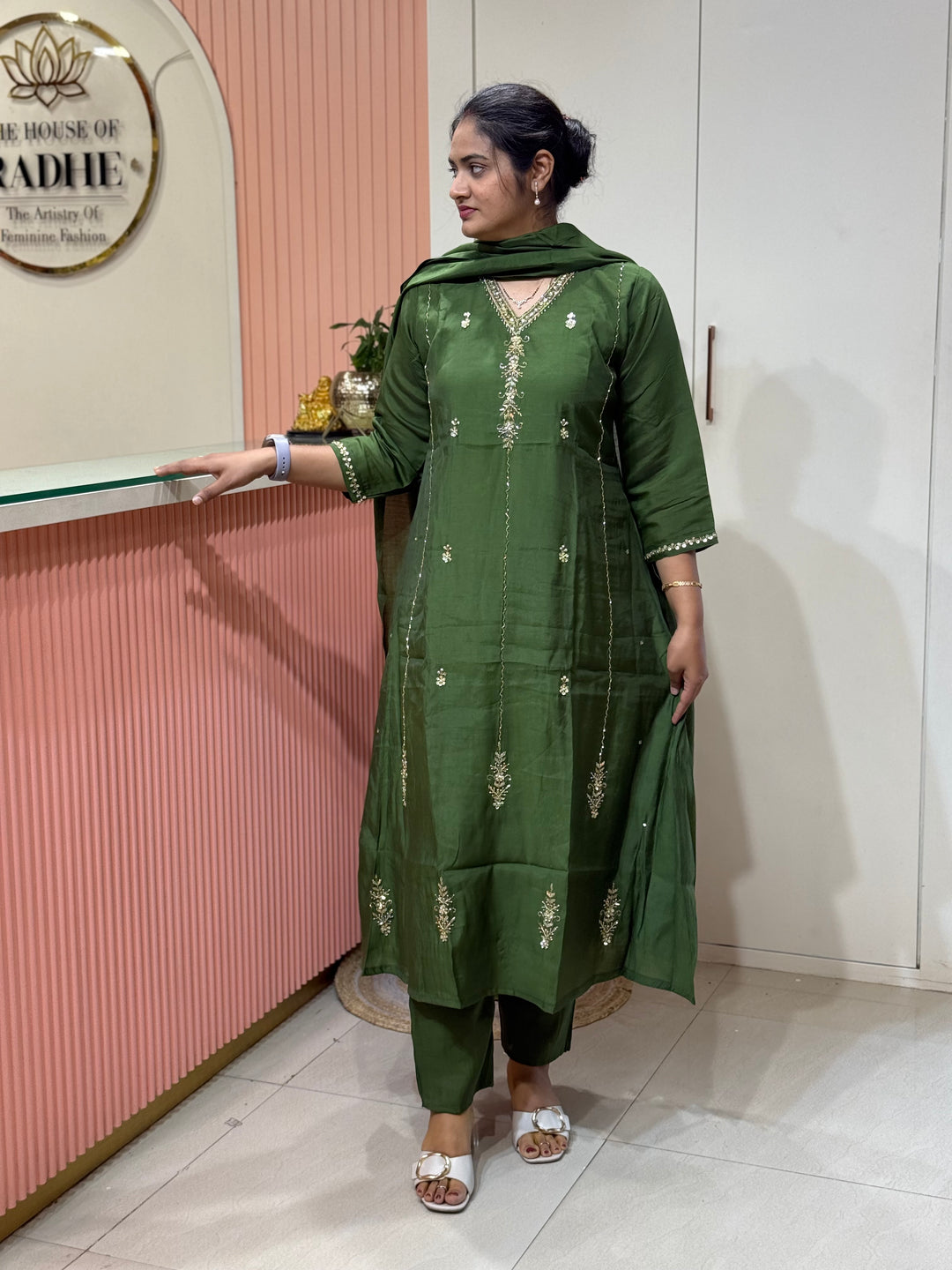 Mul Chanderi Semi Party Wear Collection with Cut Dana Work | R138
