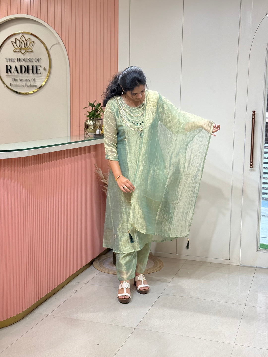 Shimmer Crush Tissue Fabric (salsa) with Jewellery-Style Neck Handwork 𝗦𝘂𝗶𝘁 𝗔𝗿𝗿𝗶𝘃𝗲𝗱 | R148