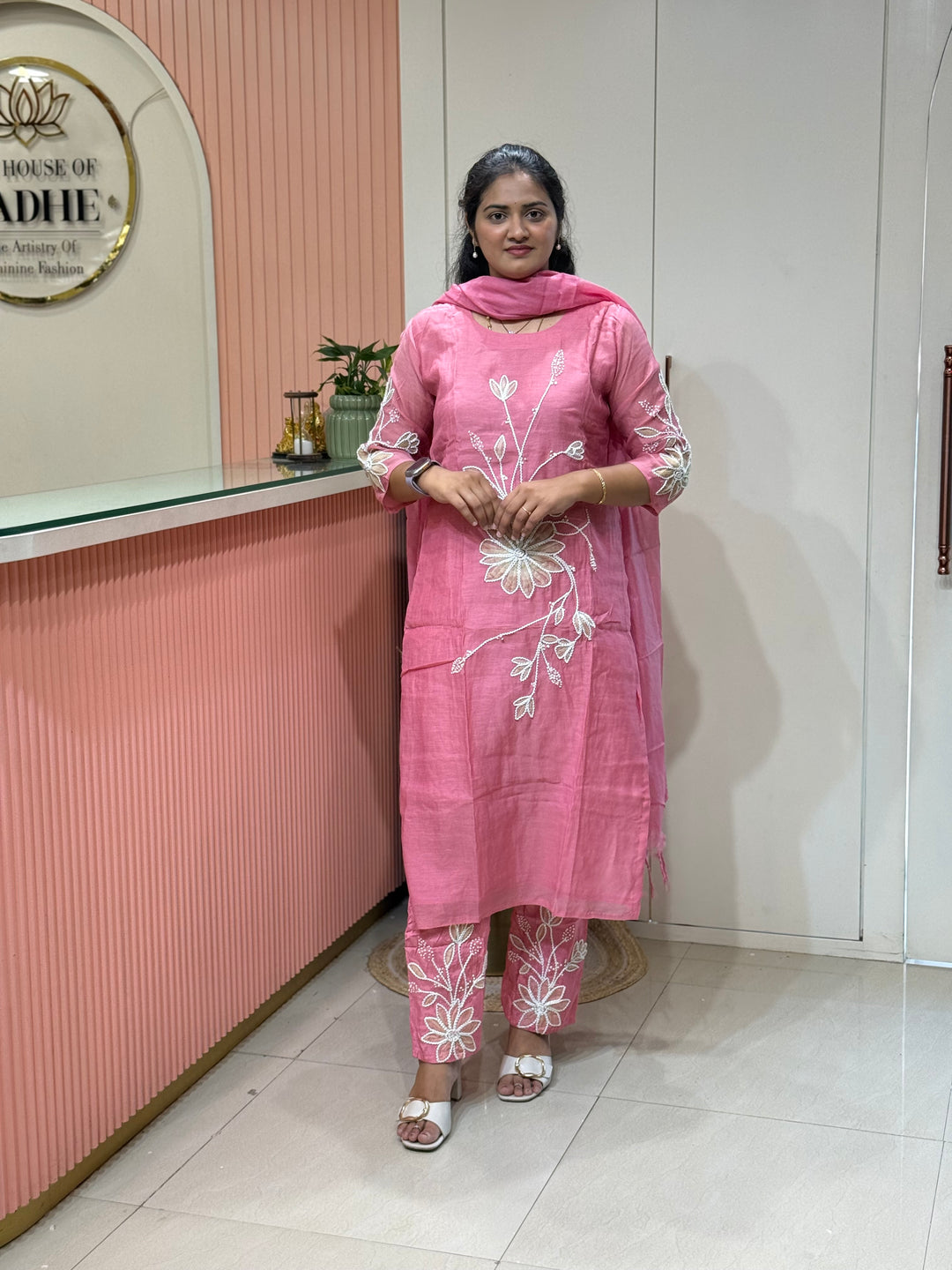 Pure Banarasi Mul Chanderi 3 Pcs Kurti set and Hand Embroidery work| R218