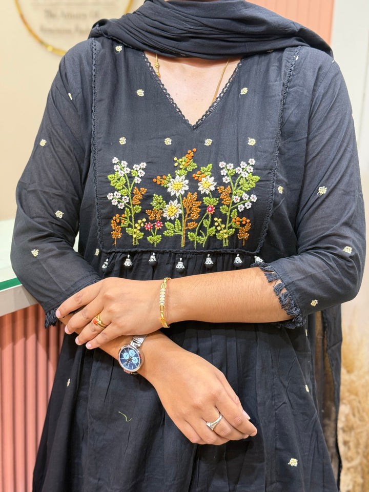 Mul Cotton Collection with Cotton Lining | Hand Embroidery |R165