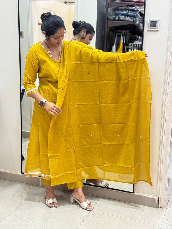 Soft Mul Cotton 3 Pcs Kurta Set | R122