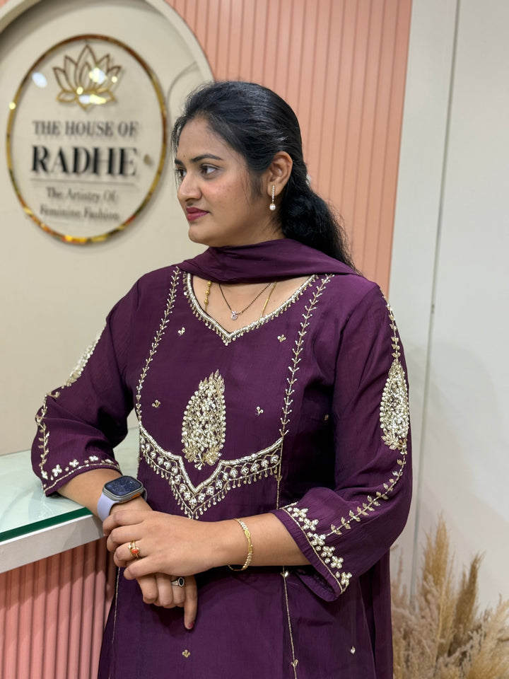 Coral Mul Chanderi with Cut Dana Work | R206