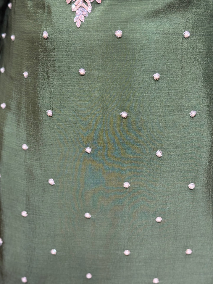 Pure Chinon Collection with Handwork | R177