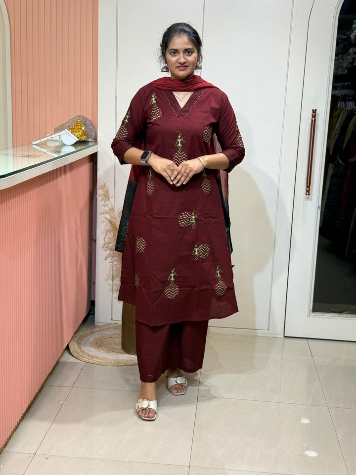 Pure Cotton Dress with Appliqué &amp; Embroidery | R125