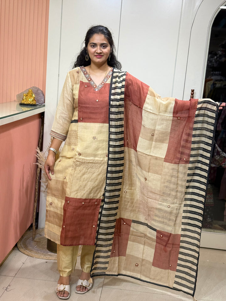Luxury Pure Linen Collection – Kantha Stitch &amp; Knot Work | R154