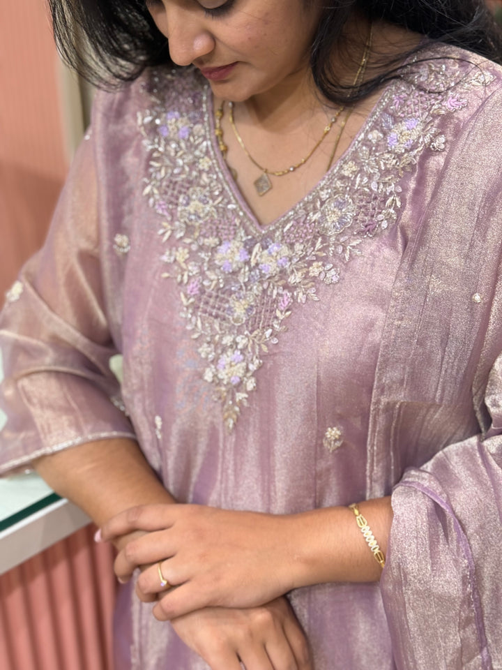 Shimmer Crush Tissue Fabric (salsa) with Handwork 𝗦𝘂𝗶𝘁 𝗔𝗿𝗿𝗶𝘃𝗲𝗱 | R148