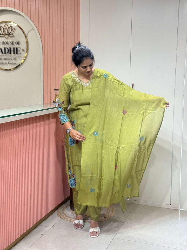 Pure Banarasi Mul Chendheri 3pcs kurthi set | R218