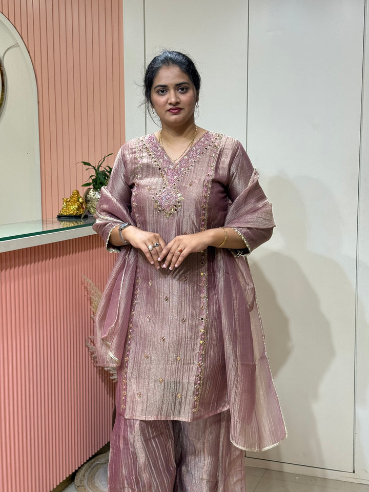 Shimmer Crush Tissue Fabric (salsa) Handwork 𝗦𝘂𝗶𝘁 𝗔𝗿𝗿𝗶𝘃𝗲𝗱 | R148